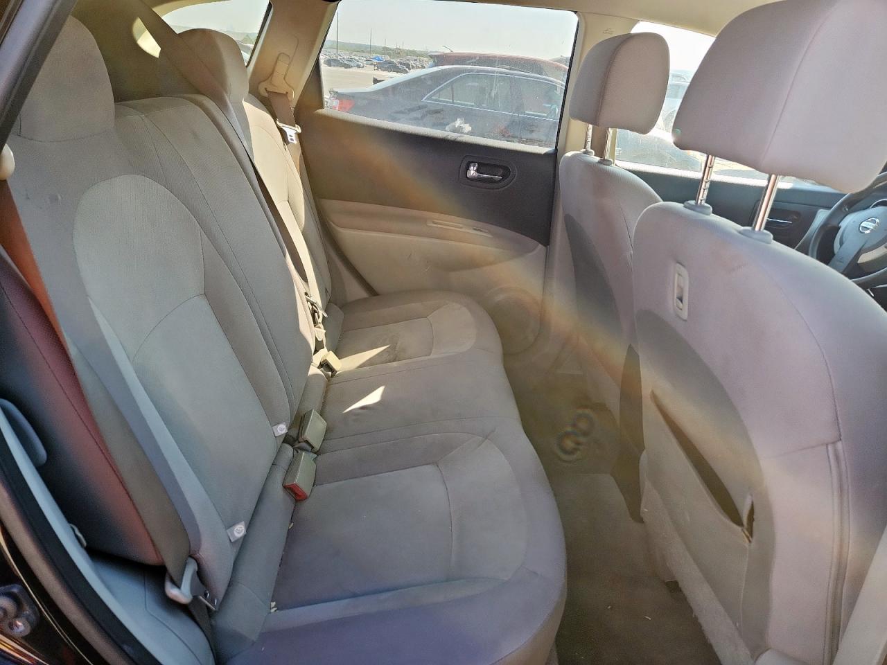 2010 Nissan Rogue S VIN: JN8AS5MT9AW021710 Lot: 86085135