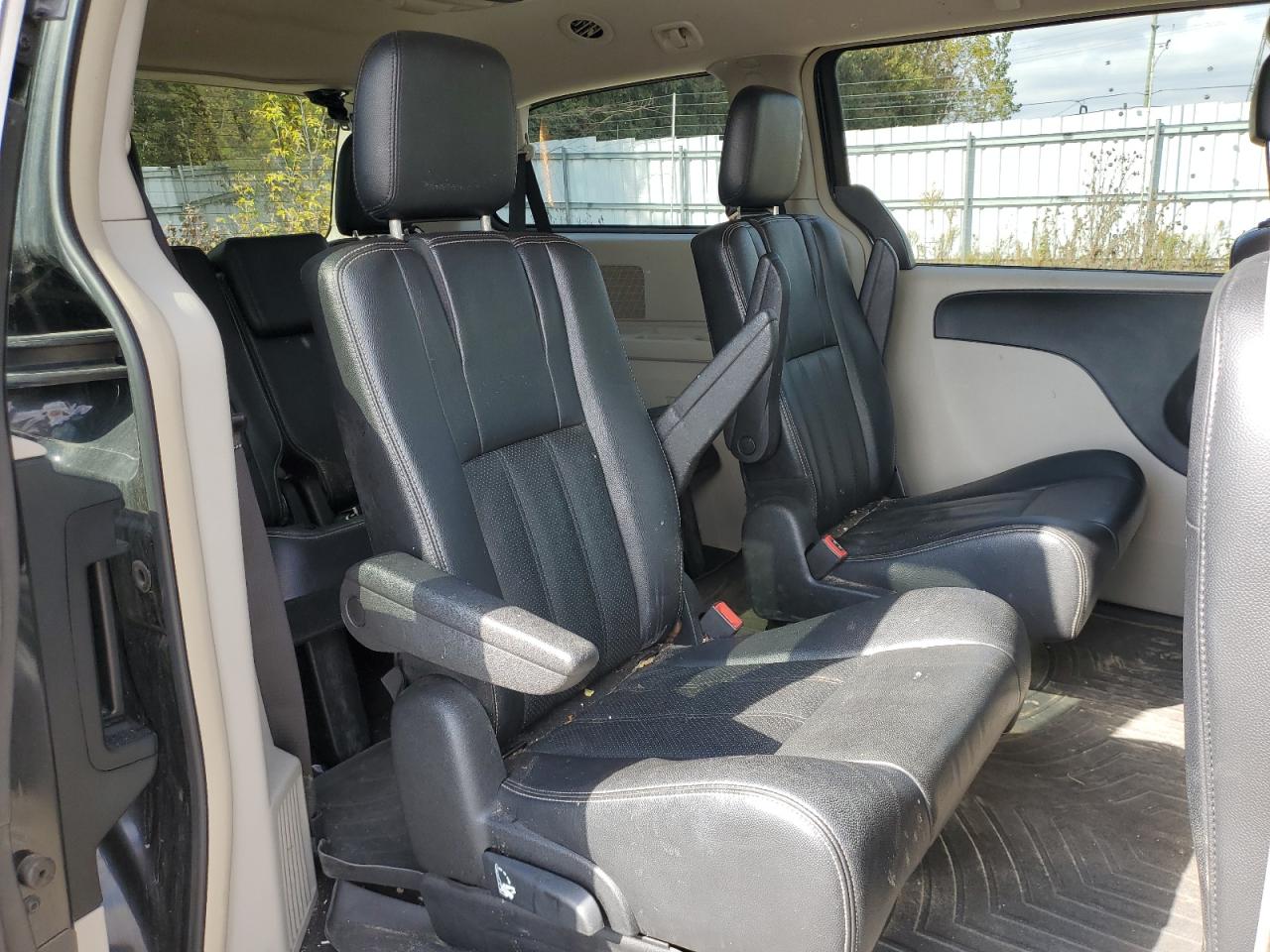 2014 Dodge Grand Caravan Crew VIN: 2C4RDGDG5ER475927 Lot: 84365215