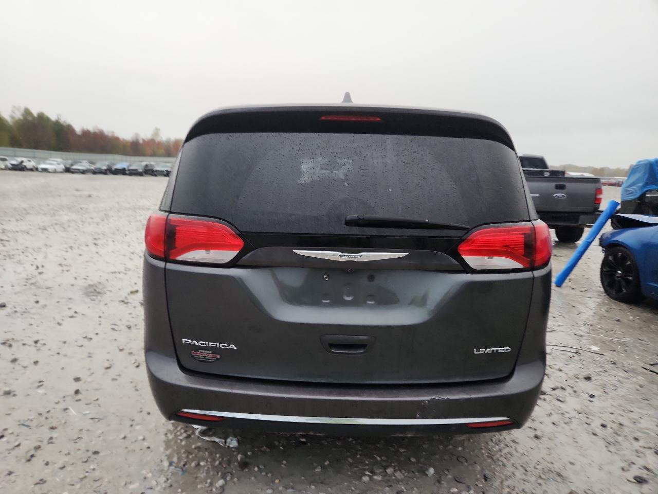 2017 Chrysler Pacifica Limited VIN: 2C4RC1GG8HR505003 Lot: 89449195