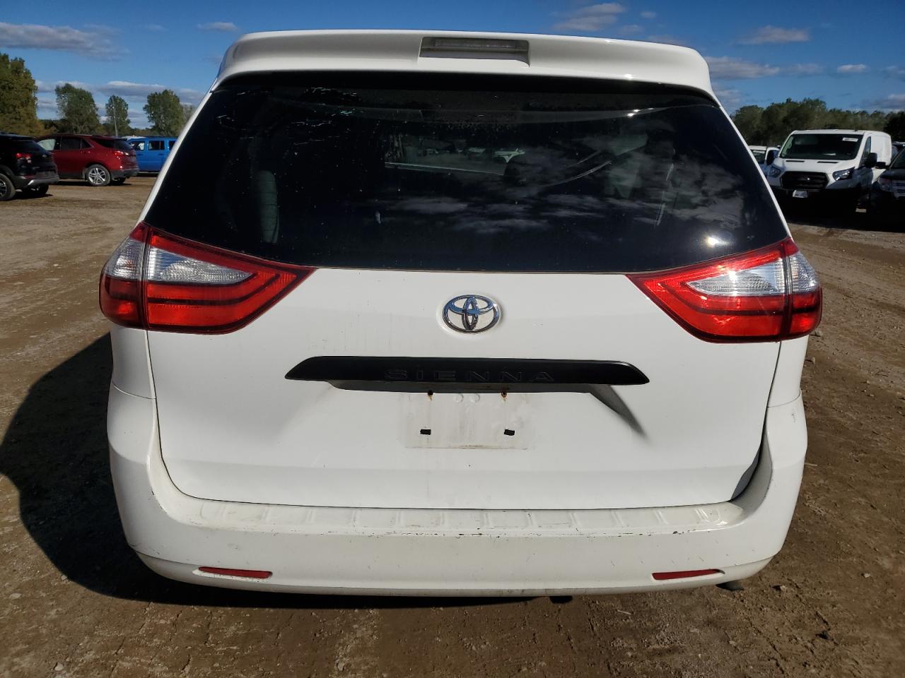 2015 Toyota Sienna VIN: 5TDZK3DC2FS684711 Lot: 82234665