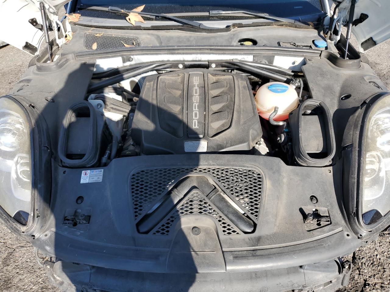 2016 Porsche Macan S VIN: WP1AB2A55GLB57194 Lot: 85594815