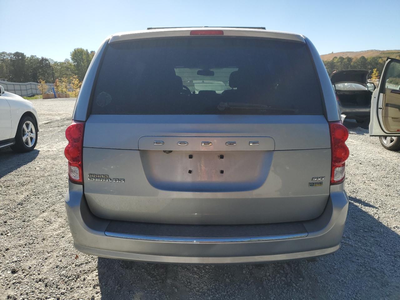 2019 Dodge Grand Caravan Sxt VIN: 2C4RDGCG2KR717781 Lot: 82656715