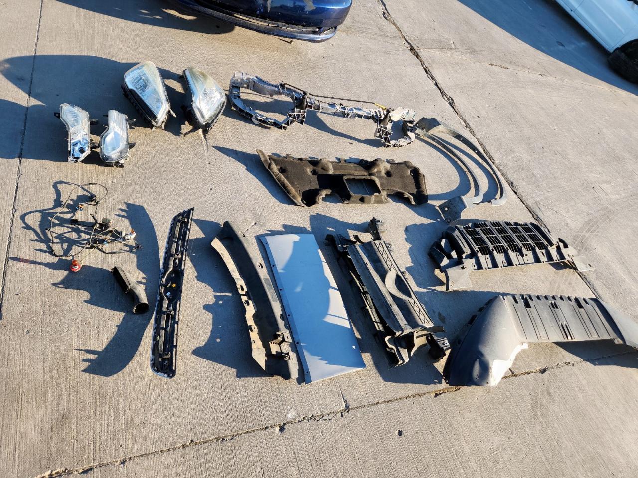 2014 Ford Escape Titanium VIN: 1FMCU0J90EUA37737 Lot: 82308555