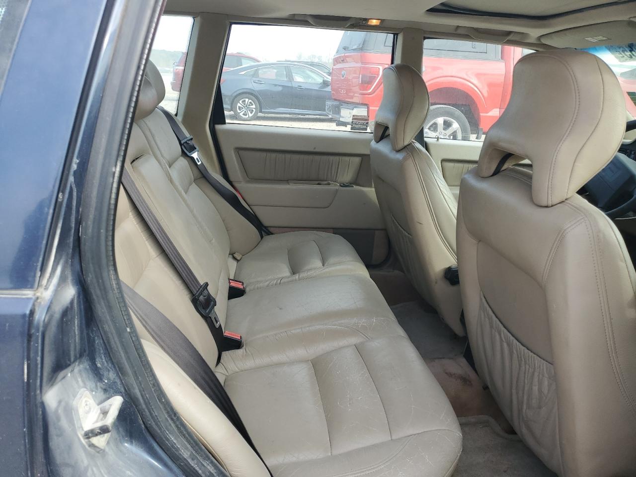 1996 Volvo 850 Base VIN: YV1LW5512T2186363 Lot: 87100965