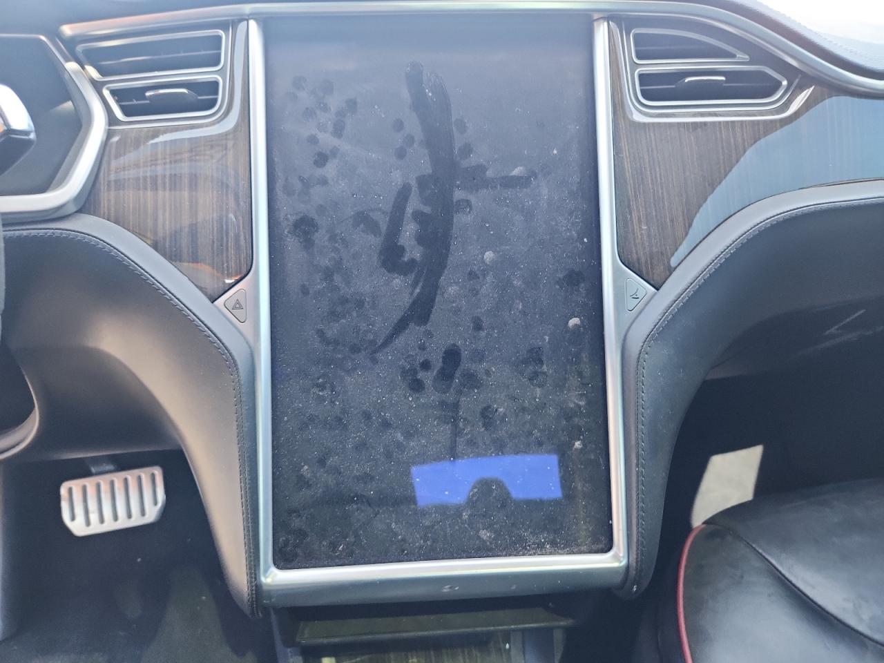 2014 Tesla Model S VIN: 5YJSA1H15EFP29337 Lot: 84061695