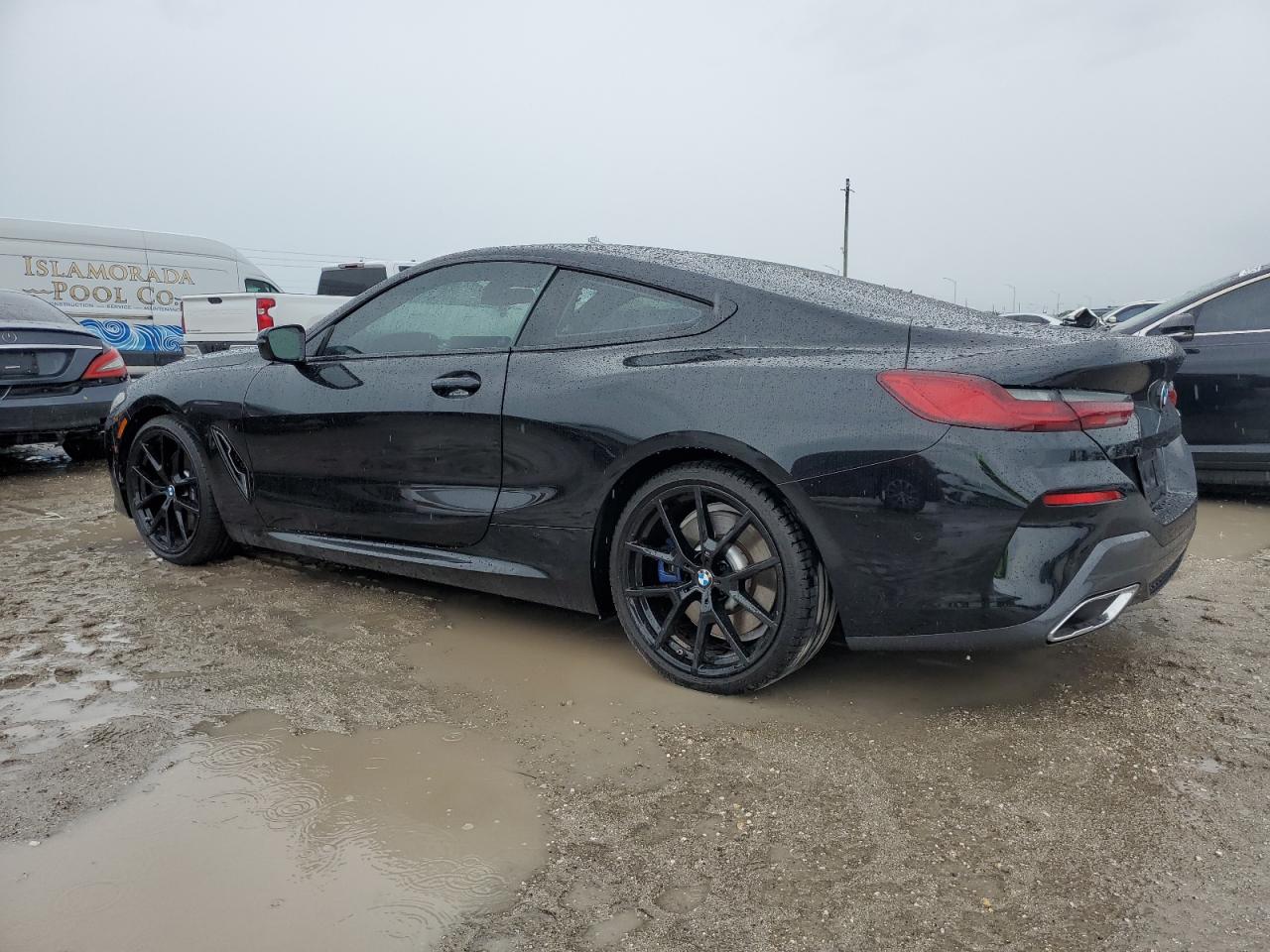 Фото: WBAAE2C09RCN70245