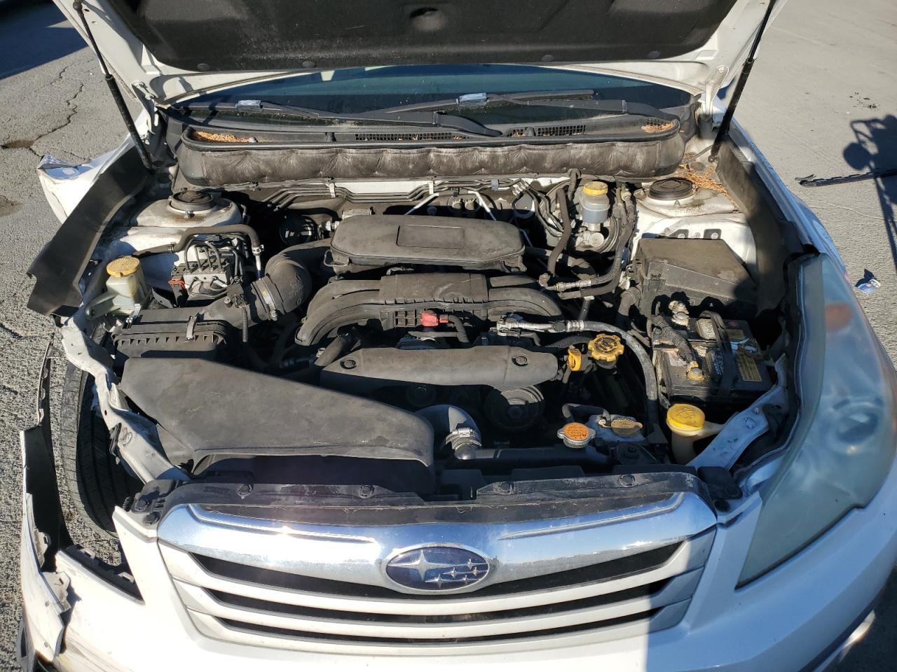 2010 Subaru Outback 2.5I Limited VIN: 4S4BRBKC3A3333189 Lot: 82181095