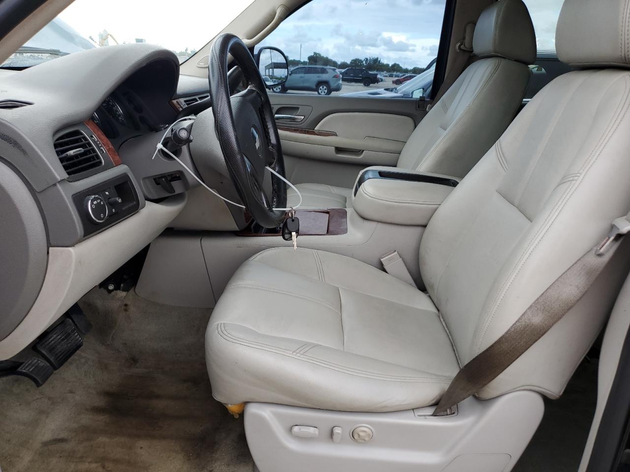 2007 Chevrolet Tahoe C1500 VIN: 1GNFC13J87R398213 Lot: 82352805