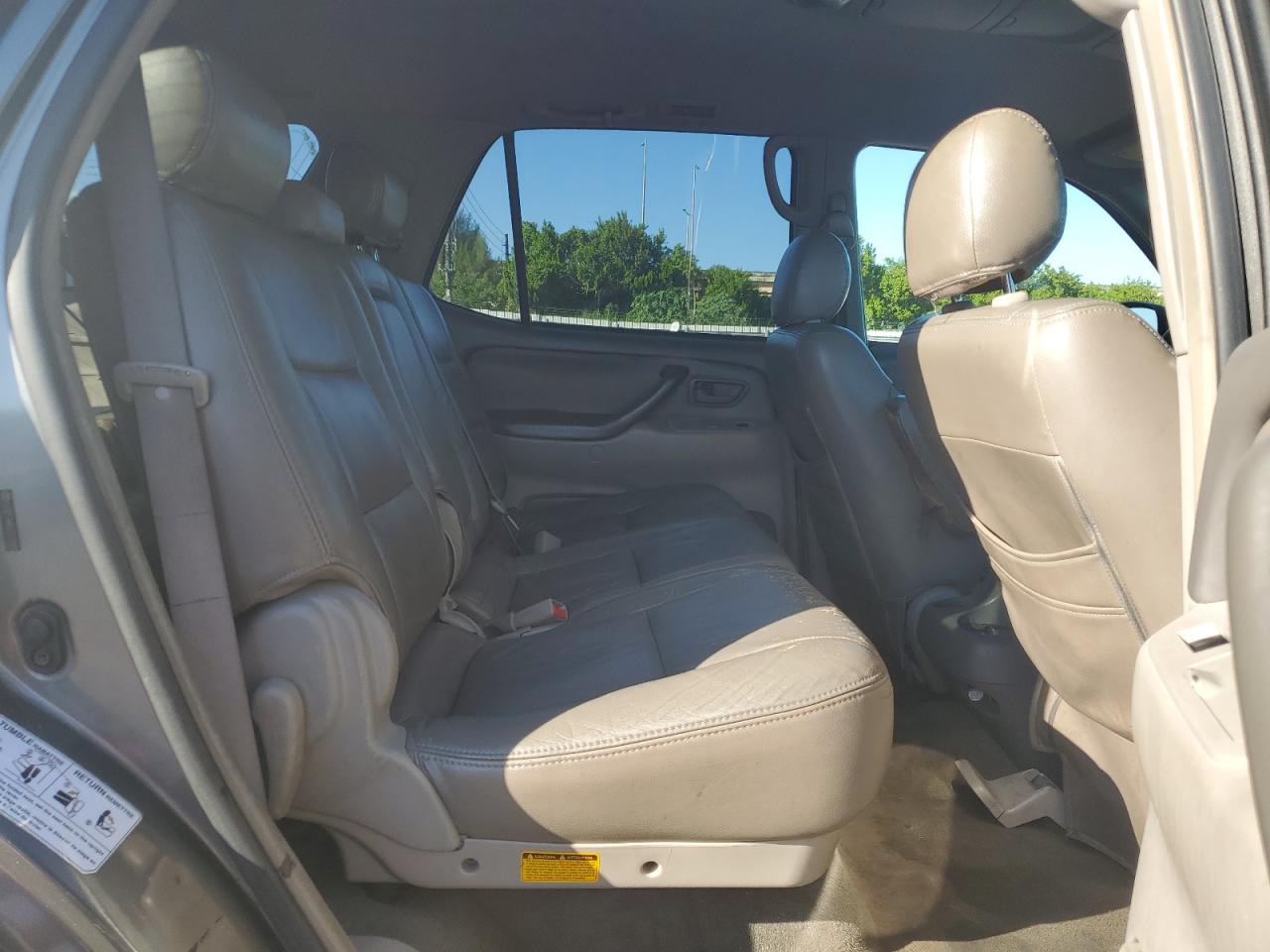 2005 Toyota Sequoia Sr5 VIN: 5TDZT34A05S250880 Lot: 87128275