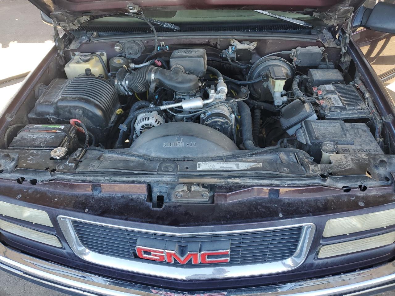 1996 GMC Yukon VIN: 1GKEK13RXTJ715046 Lot: 82674175