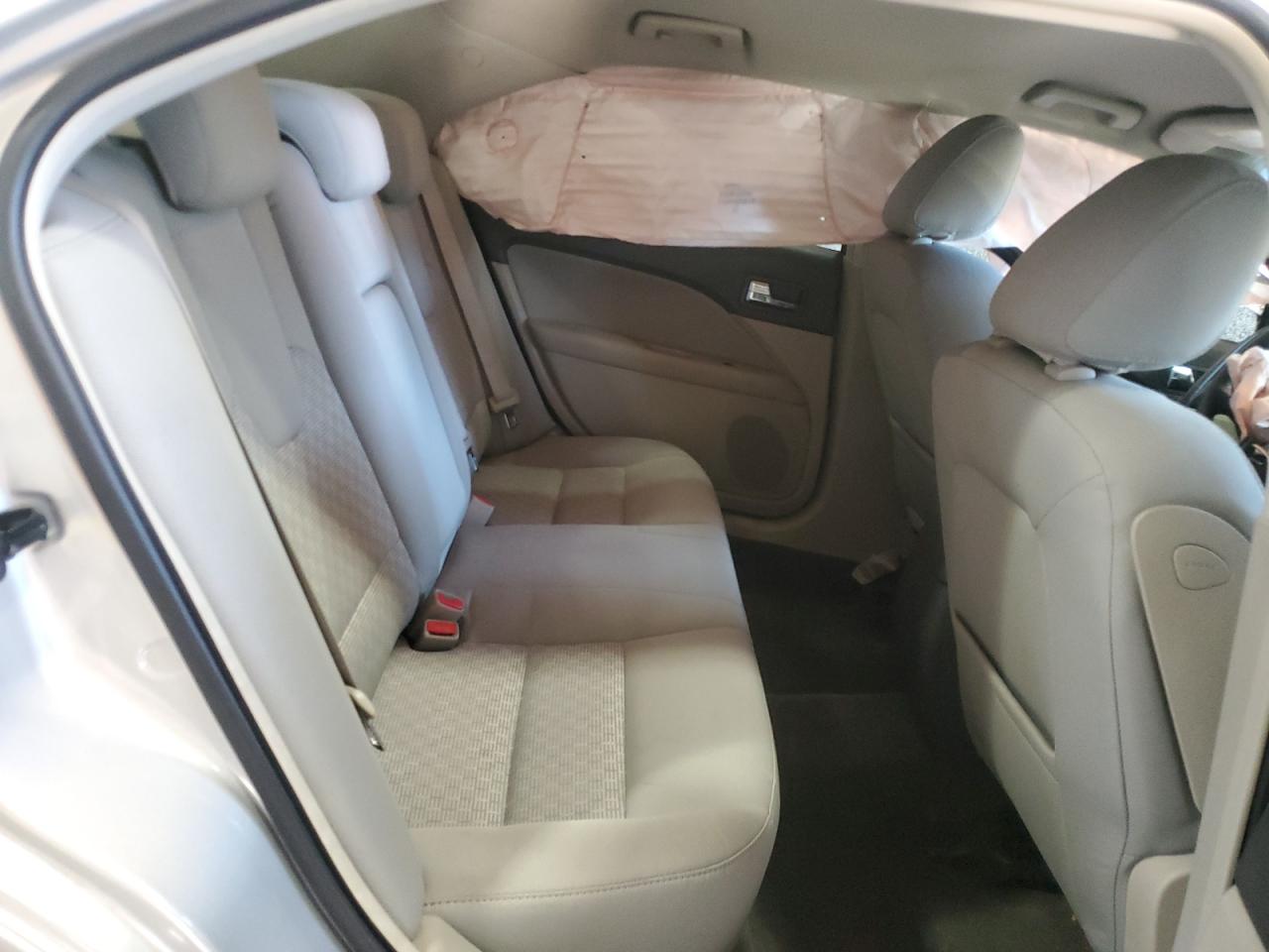 2010 Ford Fusion Se VIN: 3FAHP0HA8AR400343 Lot: 82527945