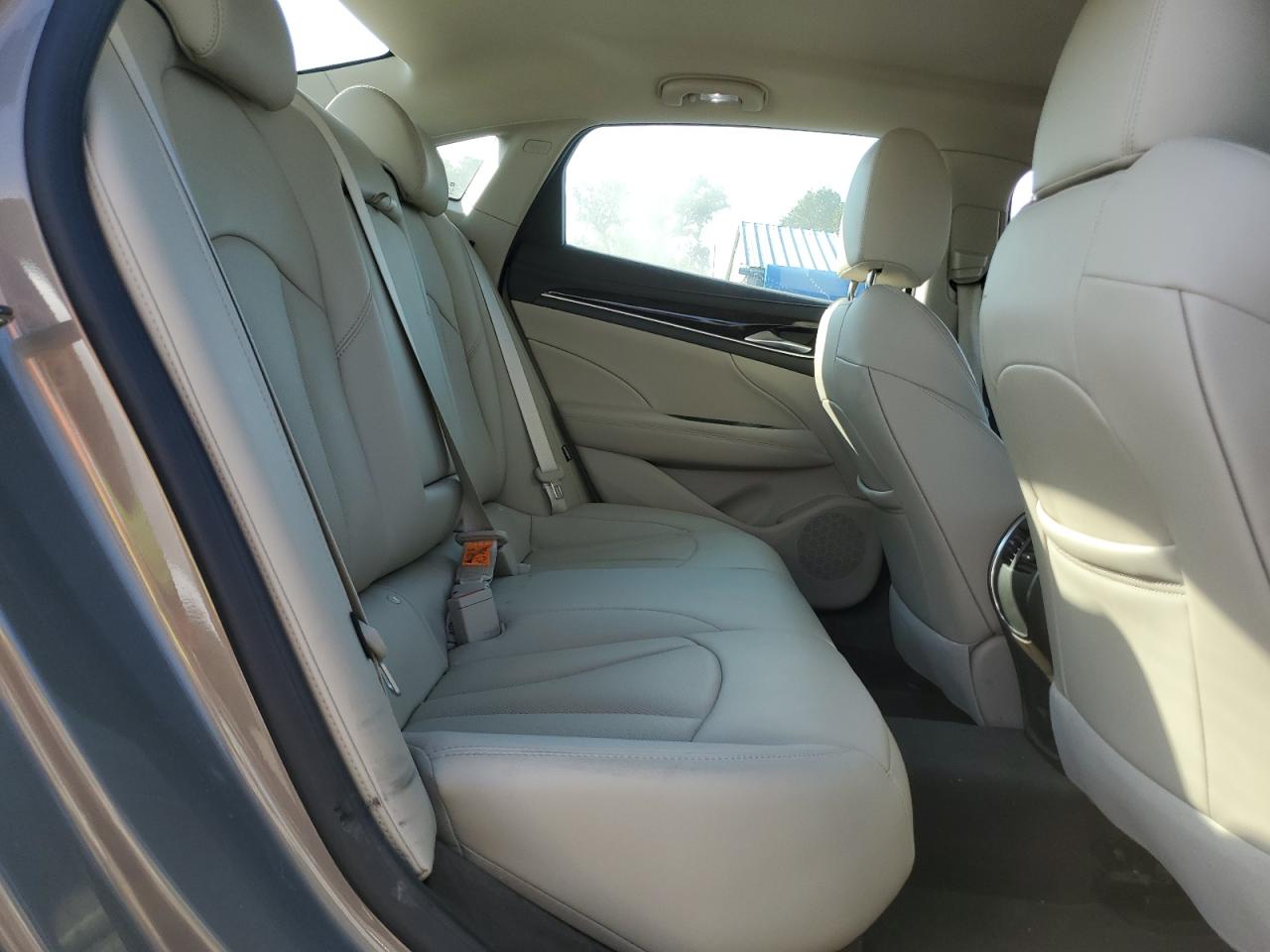 2018 Buick Lacrosse Essence VIN: 1G4ZP5SZ1JU118429 Lot: 86888865