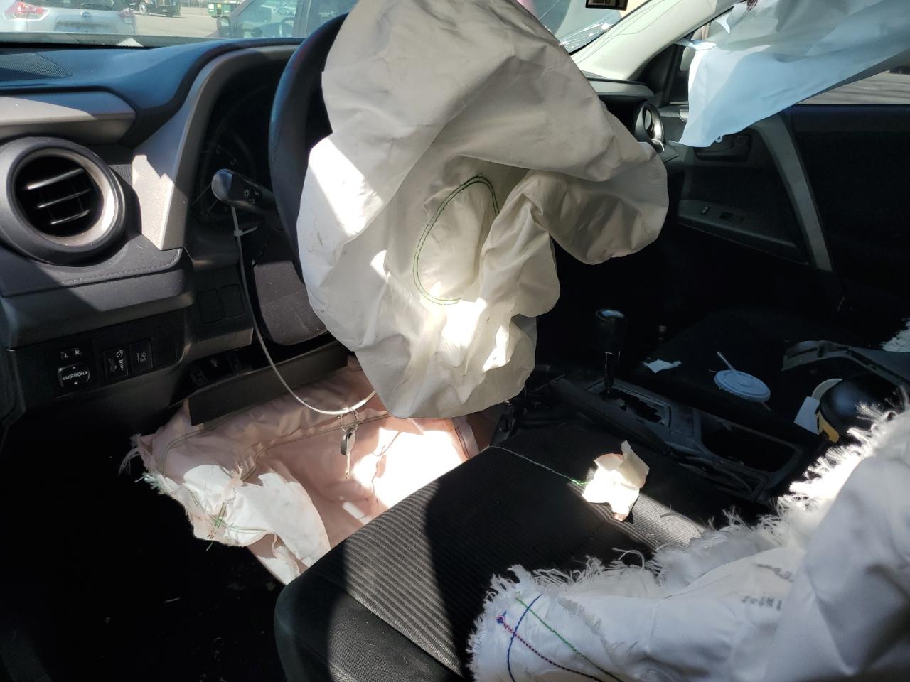 2017 Toyota Rav4 Le VIN: 2T3ZFREV5HW317603 Lot: 82204865