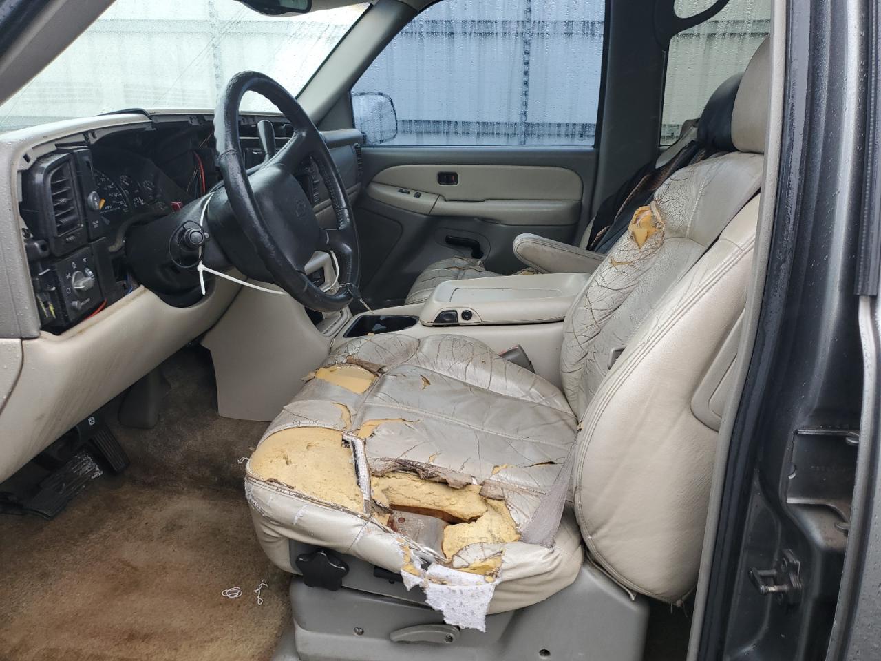 2000 Chevrolet Suburban C1500 VIN: 3GNEC16T4YG209244 Lot: 90571725