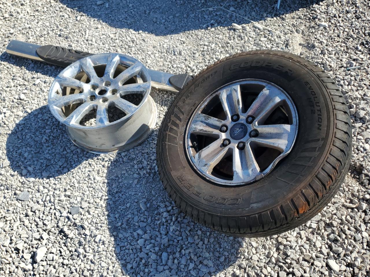 2014 Ford F150 Super Cab VIN: 1FTFX1EF6EKF17727 Lot: 84463195