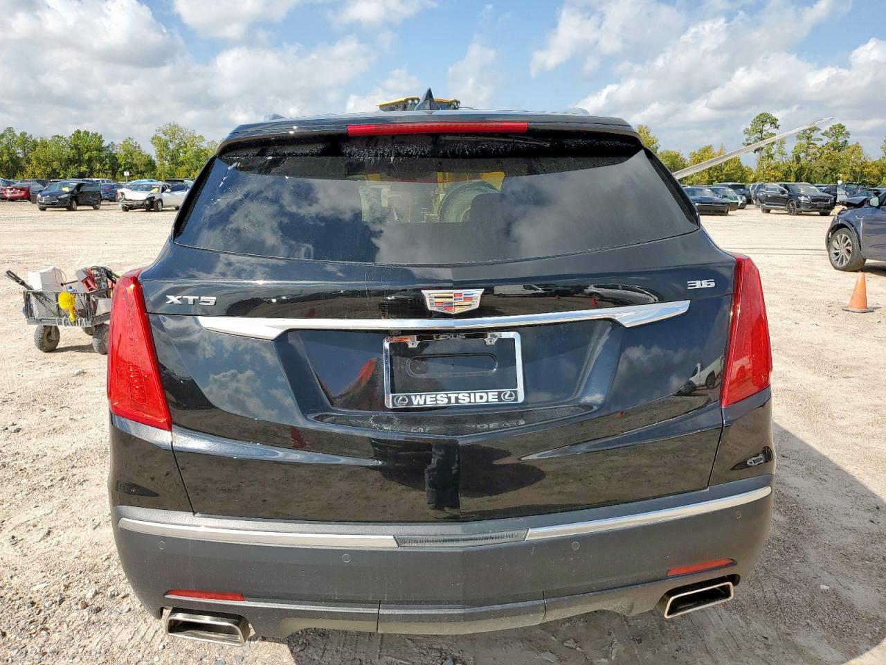 2018 Cadillac Xt5 Luxury VIN: 1GYKNCRS3JZ218795 Lot: 87391695