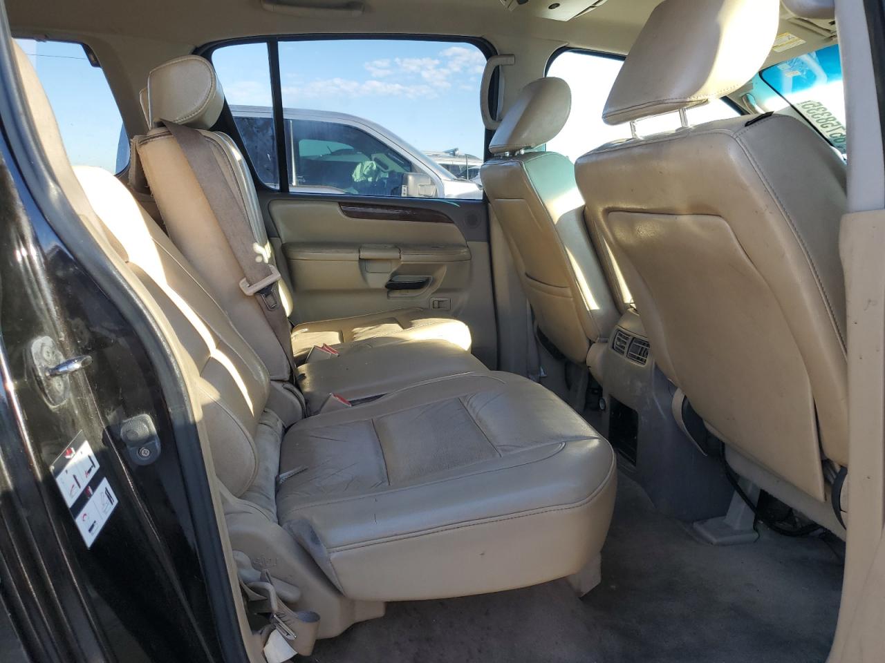 2011 Nissan Armada Sv VIN: 5N1BA0NC7BN614439 Lot: 85758335