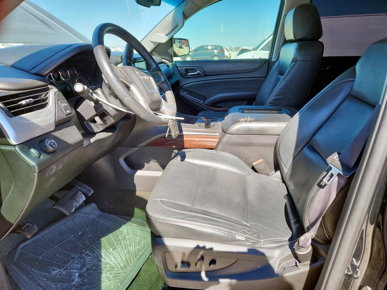 2016 GMC Yukon Xl C1500 Sle VIN: 1GKS1FKCXGR149719 Lot: 91022375