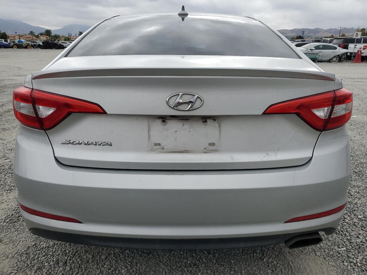 2015 Hyundai Sonata Se VIN: 5NPE24AF0FH168047 Lot: 82360725