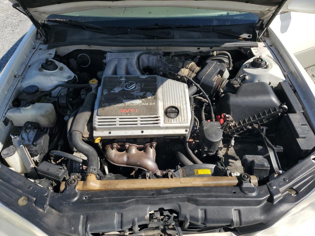 2001 Lexus Es 300 VIN: JT8BF28G010325879 Lot: 84727105