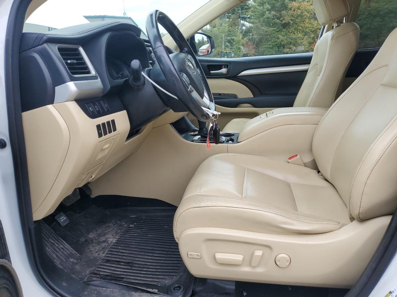 2017 Toyota Highlander Se VIN: 5TDJZRFH7HS513489 Lot: 84855045