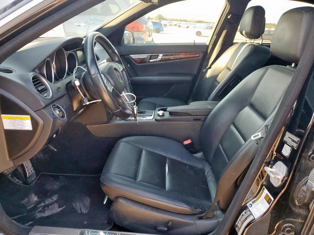 2014 Mercedes-Benz C 250 VIN: WDDGF4HB9EG255115 Lot: 84395785