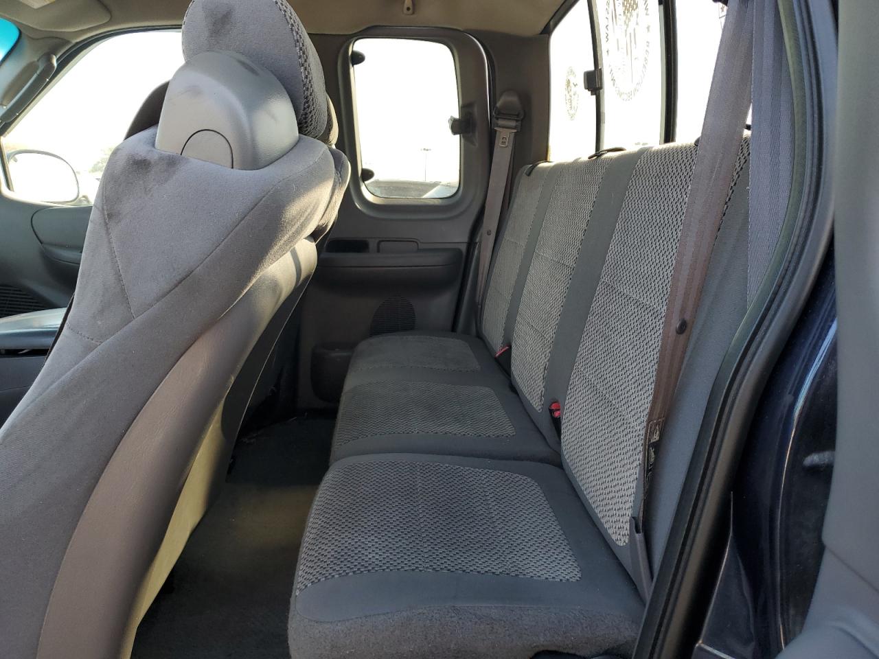 2002 Ford F150 VIN: 2FTRX18L92CA83172 Lot: 84878185