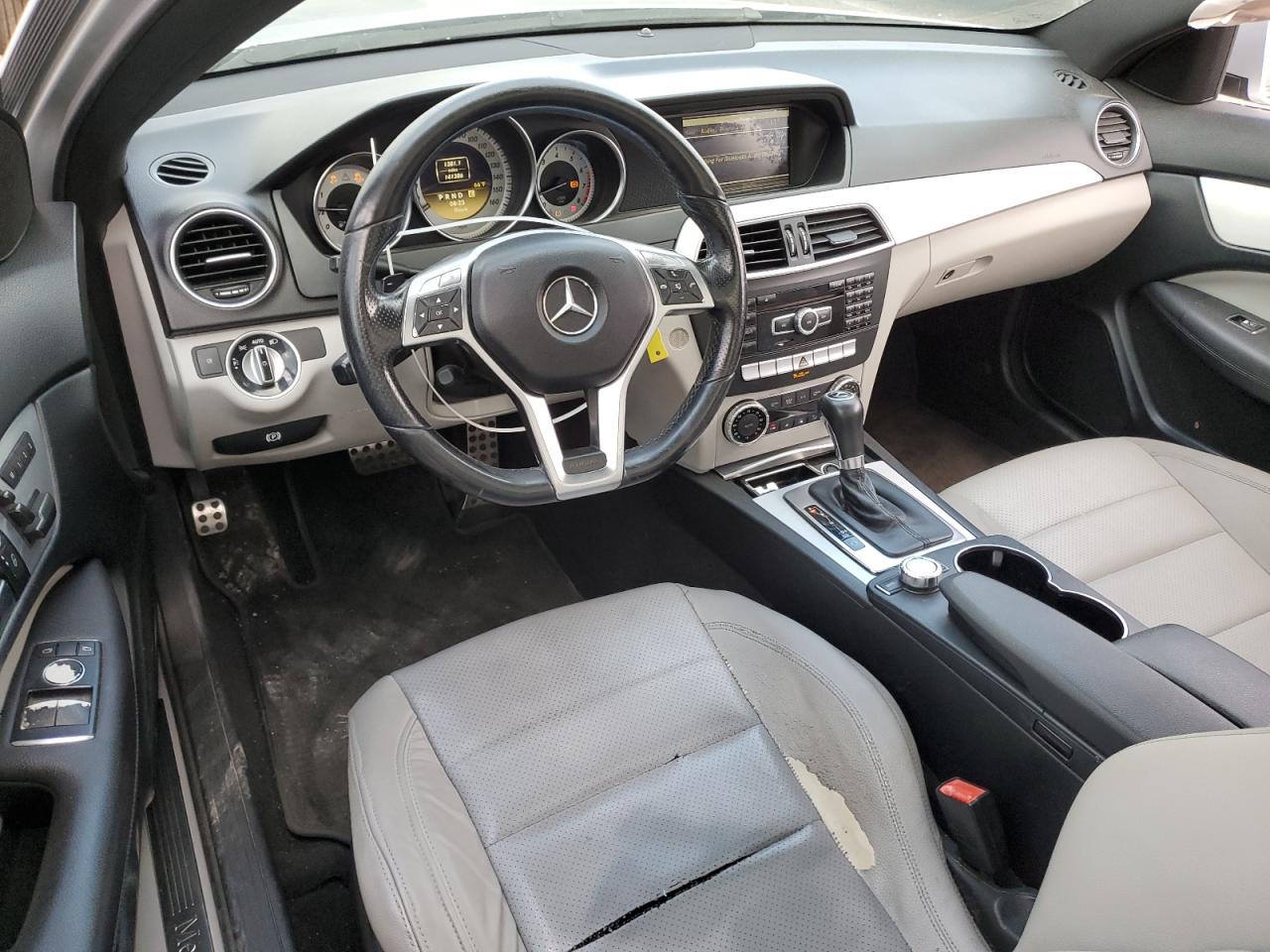 2012 Mercedes-Benz C 250 VIN: WDDGJ4HB8CF755686 Lot: 85531115