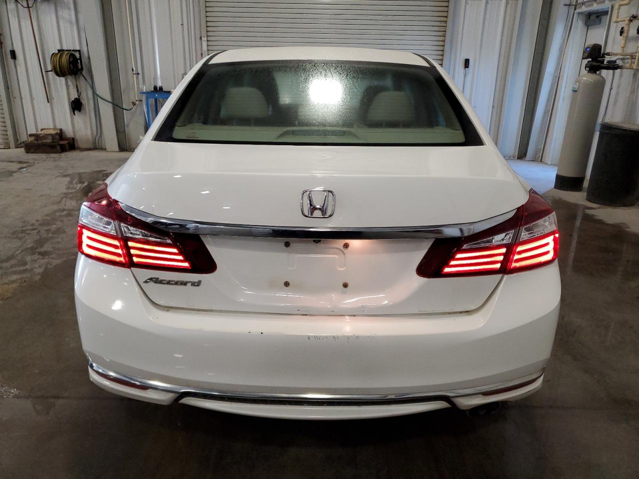 2017 Honda Accord Lx VIN: 1HGCR2F34HA263034 Lot: 81967455