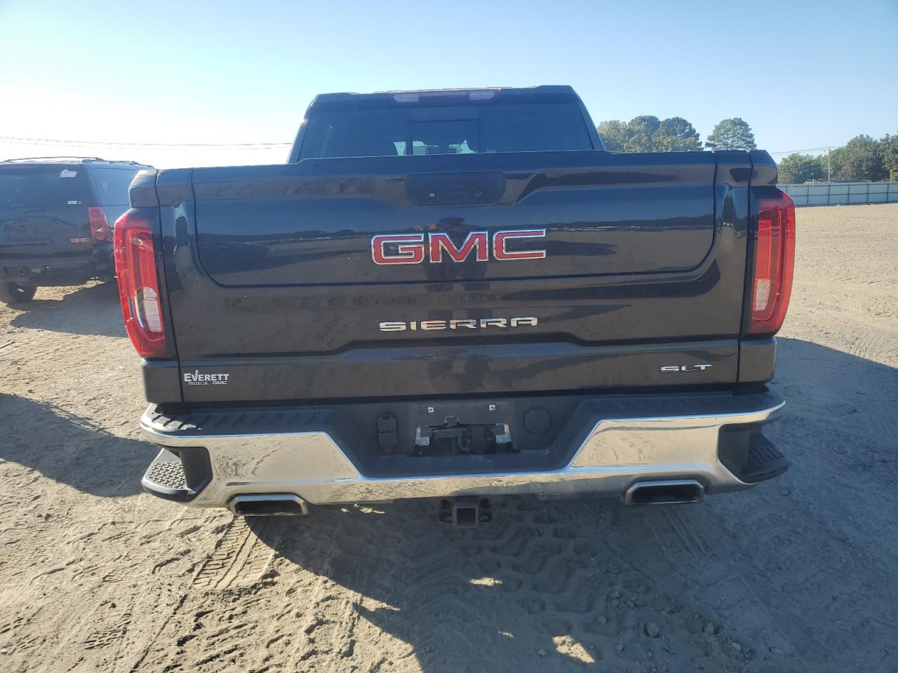 2022 GMC Sierra Limited K1500 Slt VIN: 3GTU9DED0NG113718 Lot: 84599395