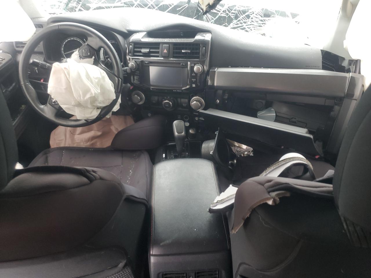 2018 Toyota 4Runner Sr5/Sr5 Premium VIN: JTEBU5JR9J5598516 Lot: 82357245