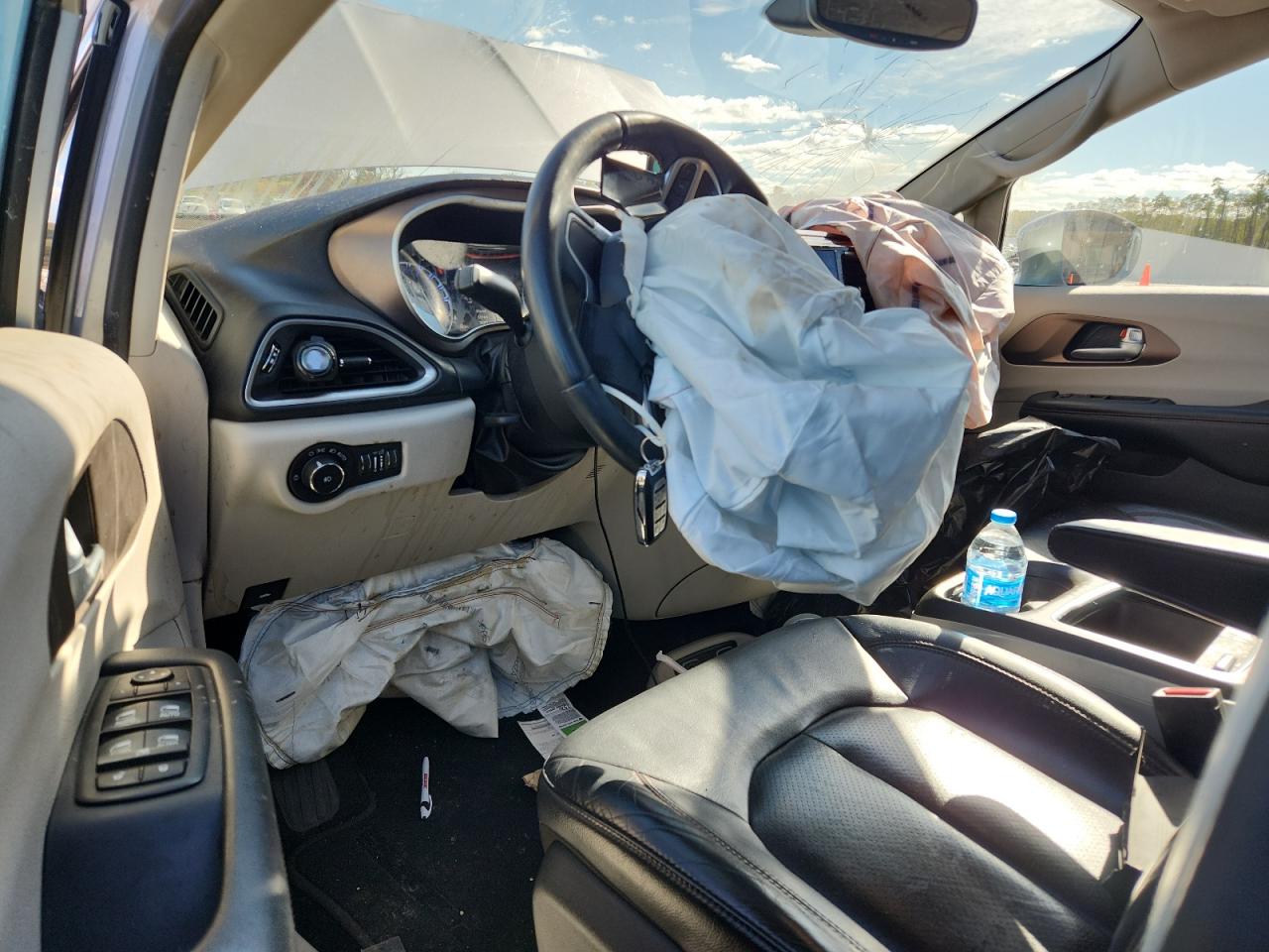 2017 Chrysler Pacifica Touring L Plus VIN: 2C4RC1EG2HR840079 Lot: 90120435