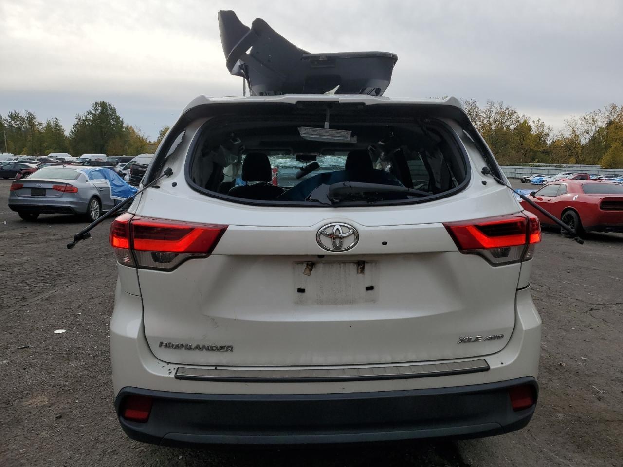 2017 Toyota Highlander Se VIN: 5TDJZRFH3HS363753 Lot: 90287675