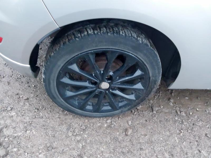 2009 FORD FIESTA STYLE  82 
