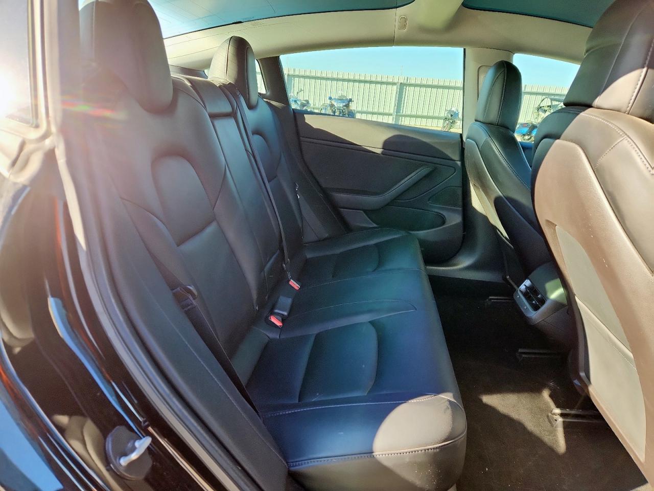 2019 Tesla Model 3 VIN: 5YJ3E1EA8KF346064 Lot: 89842855