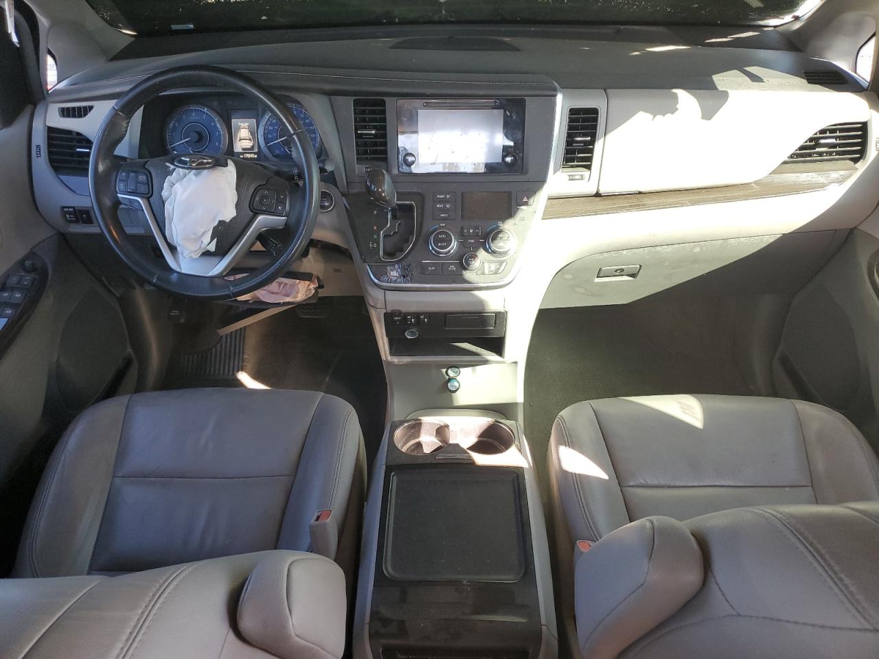 2016 Toyota Sienna Xle VIN: 5TDYK3DC8GS723282 Lot: 86516605