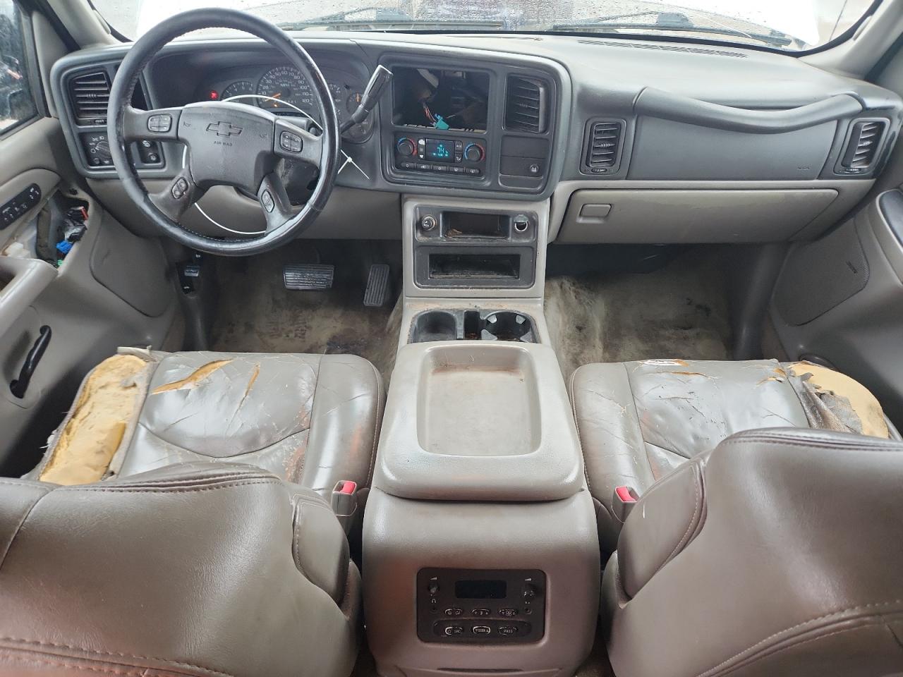 2005 Chevrolet Suburban VIN: 3GNEC16Z75G172545 Lot: 81623925