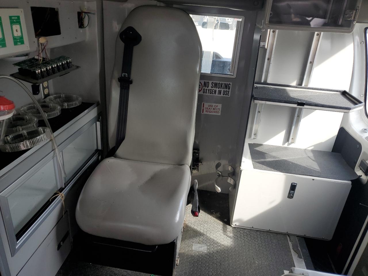 2011 Ford Econoline E350 Super Duty Van VIN: 1FDSS3EL9BDA85550 Lot: 85921425