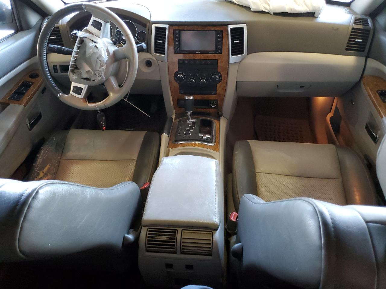 2008 Jeep Grand Cherokee Limited VIN: 1J8HR58298C158660 Lot: 81896755