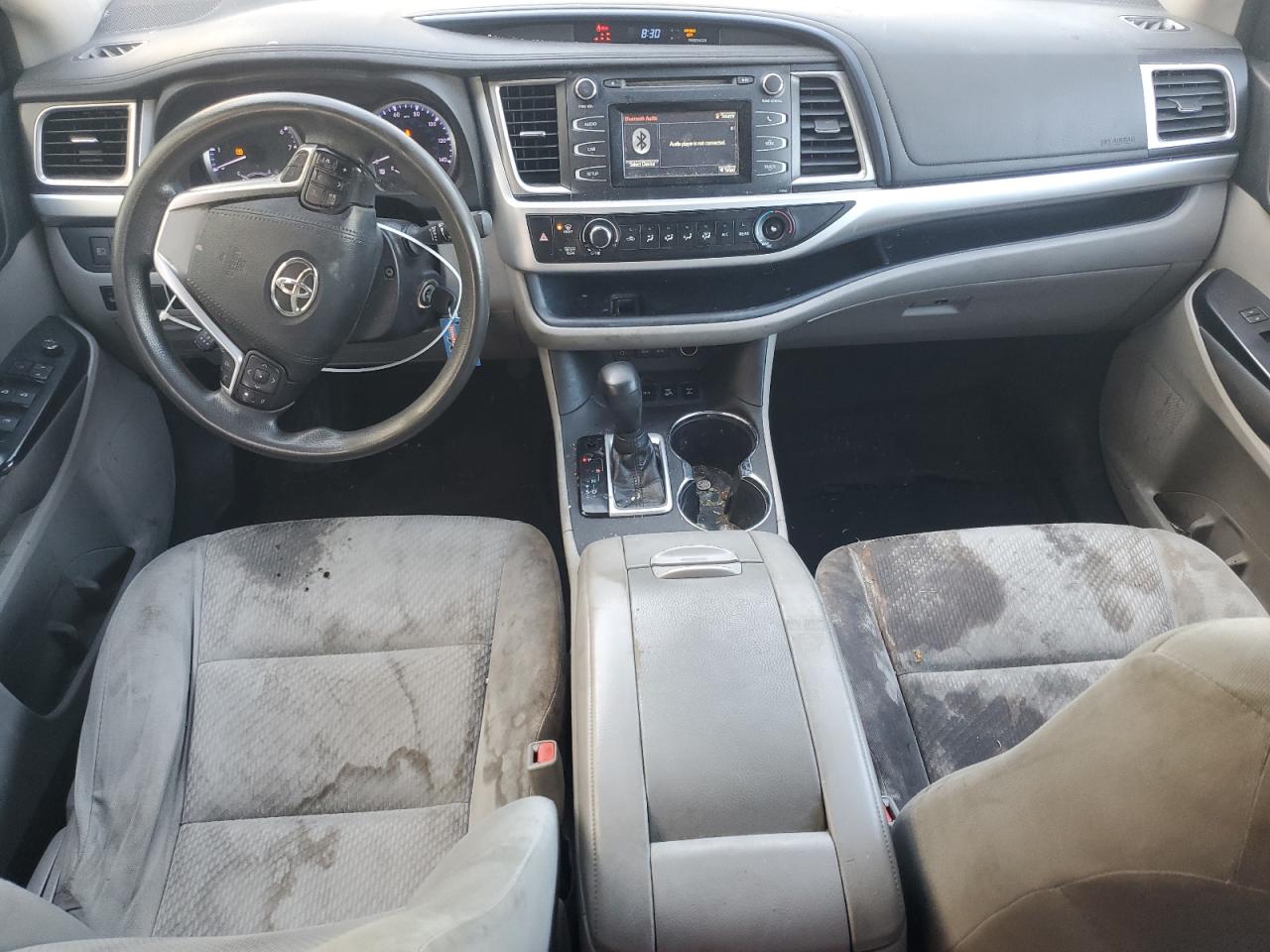 2018 Toyota Highlander Le VIN: 5TDBZRFH3JS832558 Lot: 86683555