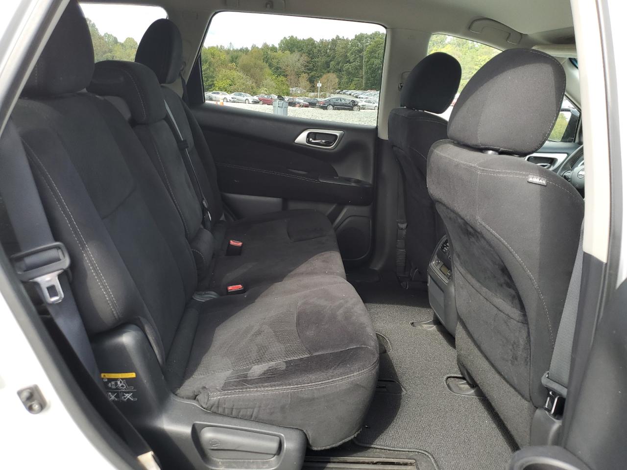 2015 Nissan Pathfinder S VIN: 5N1AR2MMXFC615466 Lot: 82229405