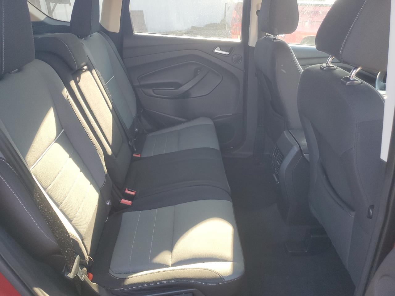 2015 Ford Escape Se VIN: 1FMCU0GXXFUB09941 Lot: 85353295