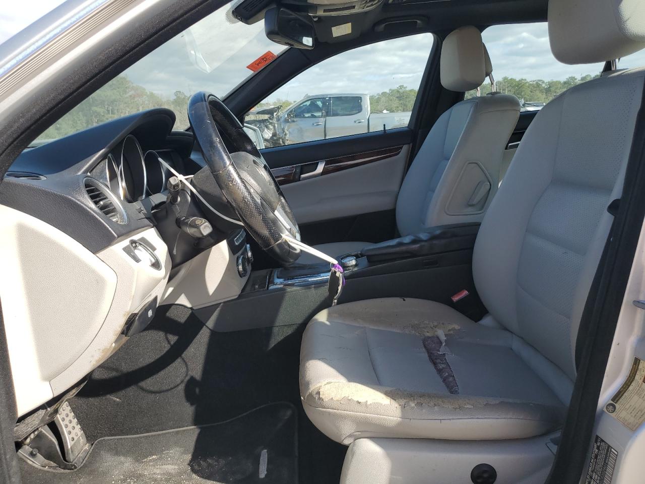 2012 Mercedes-Benz C 250 VIN: WDDGF4HB5CR202901 Lot: 85271975