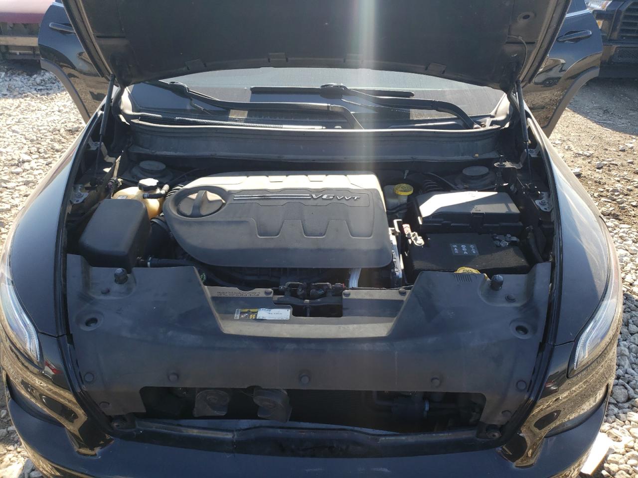 2016 Jeep Cherokee Limited VIN: 1C4PJMDS8GW214272 Lot: 90921325