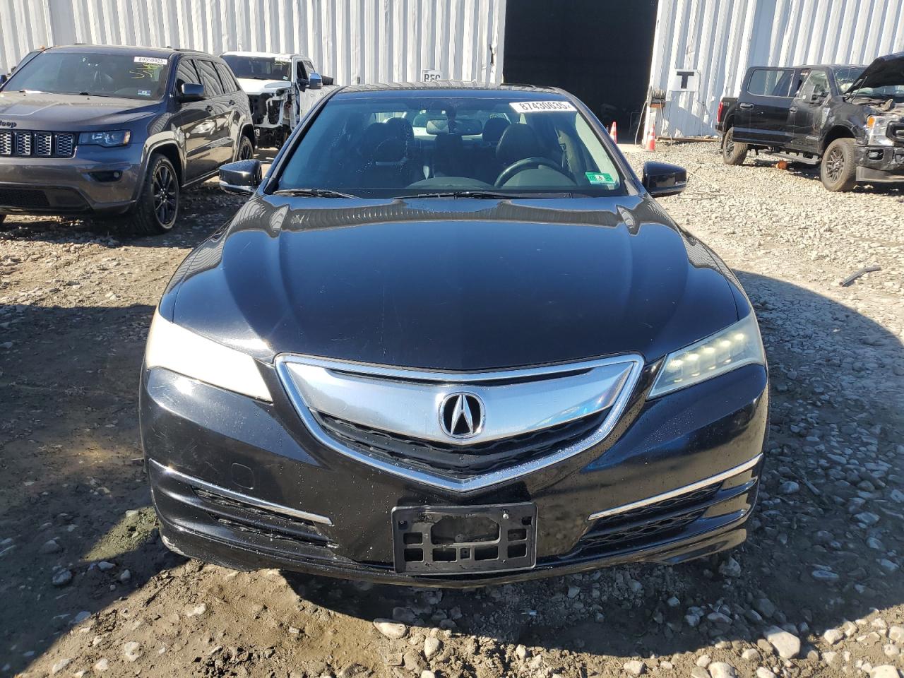 Фото: 19UUB1F38HA000922