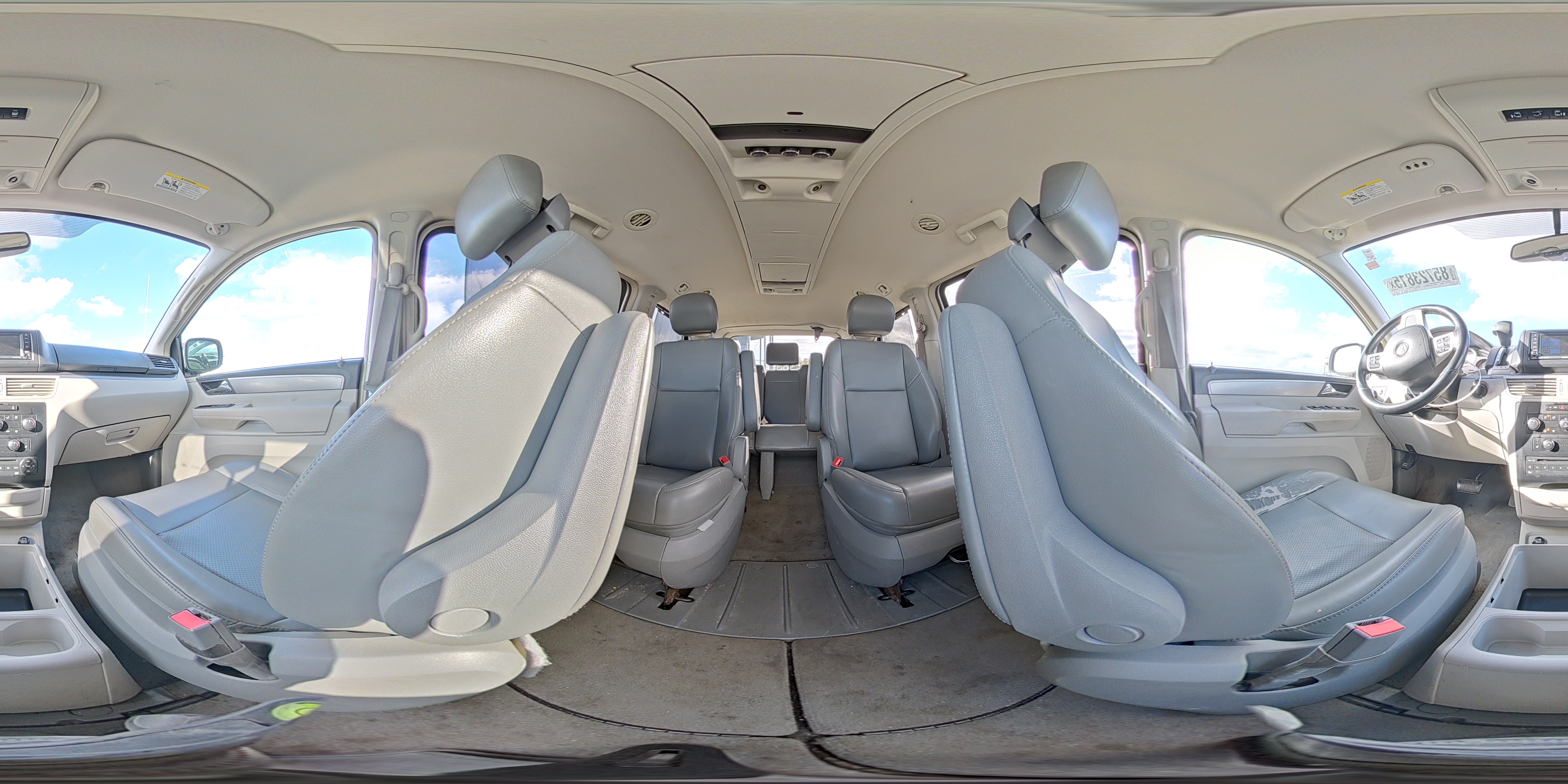 2011 Volkswagen Routan Se VIN: 2V4RW3DG0BR670838 Lot: 85723815