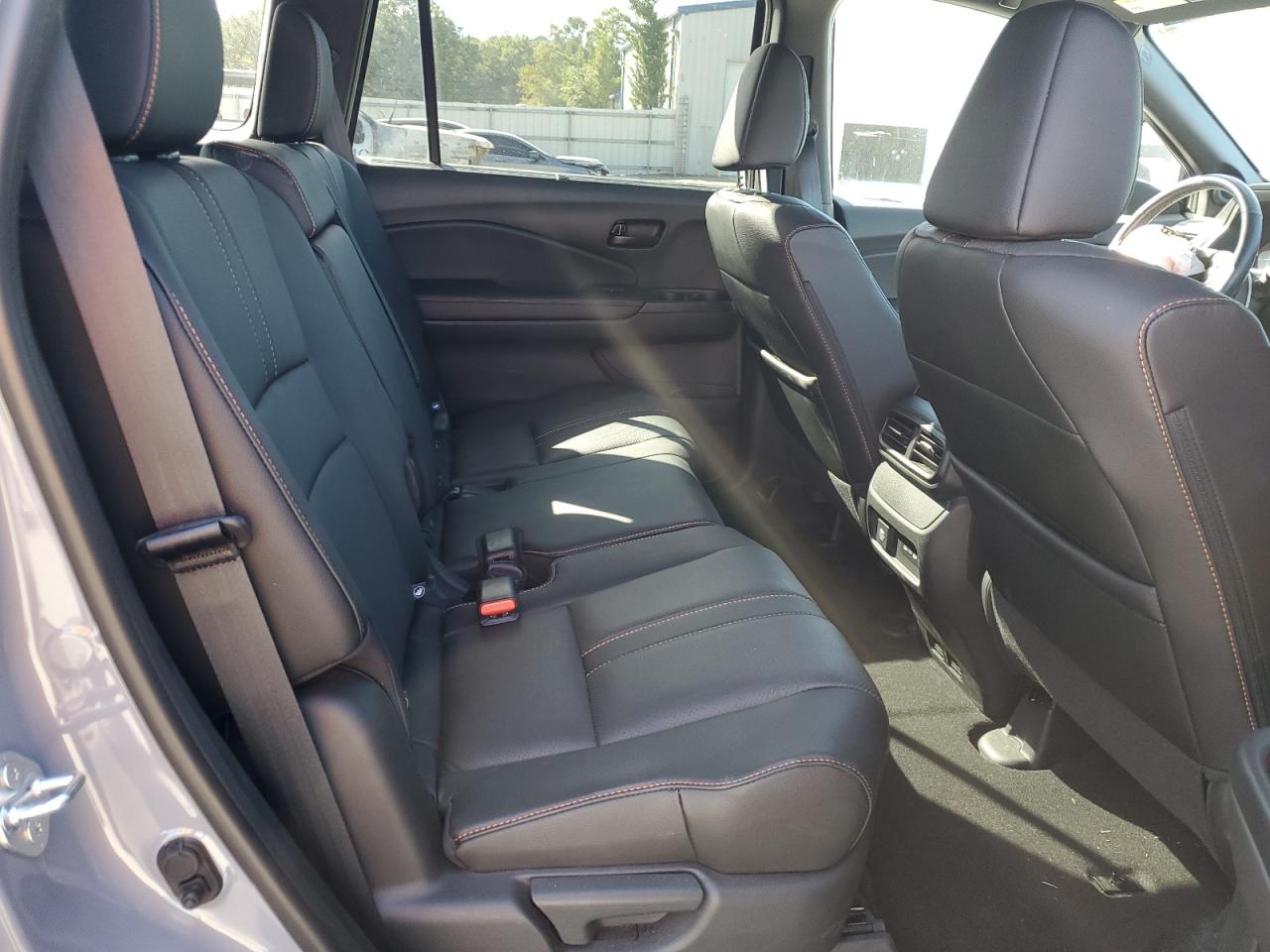 2024 Honda Passport Trail Sport VIN: 5FNYF8H65RB005427 Lot: 82565825