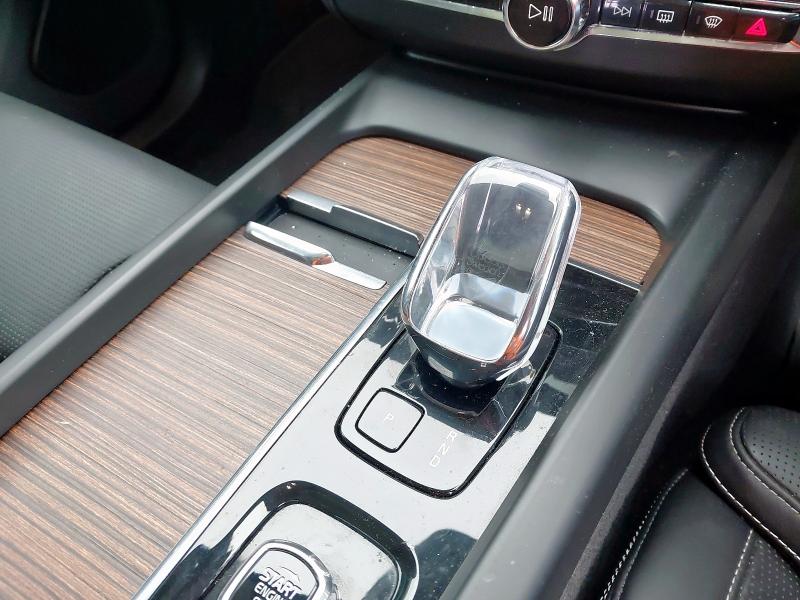 2023 VOLVO XC60 ULTIMTE T8 RECHARGE 
