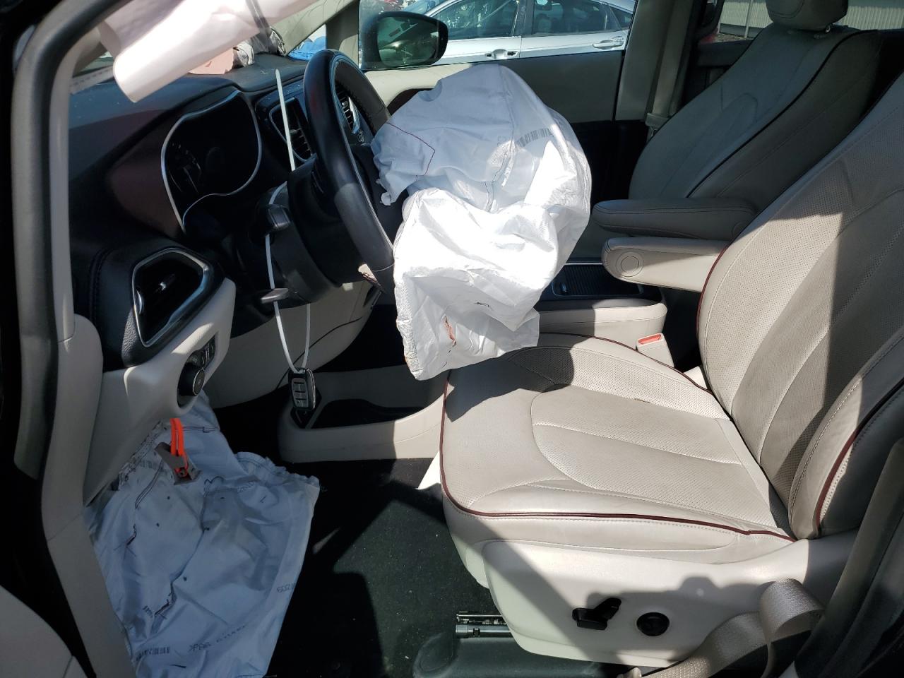 2020 Chrysler Pacifica Limited VIN: 2C4RC1GG5LR156200 Lot: 85293745