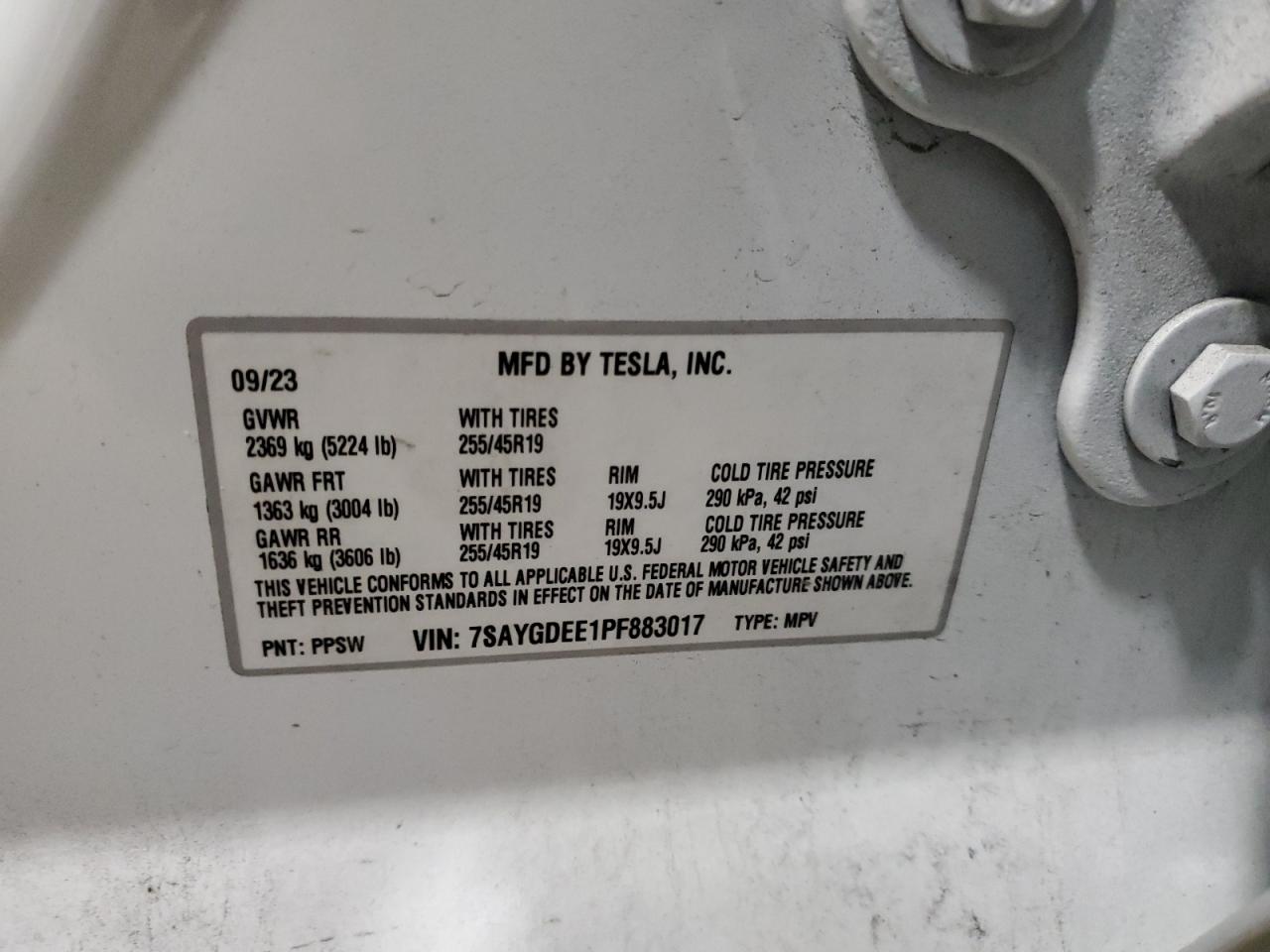 2023 Tesla Model Y VIN: 7SAYGDEE1PF883017 Lot: 90271945